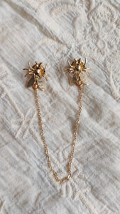 Brooch Golden Bee