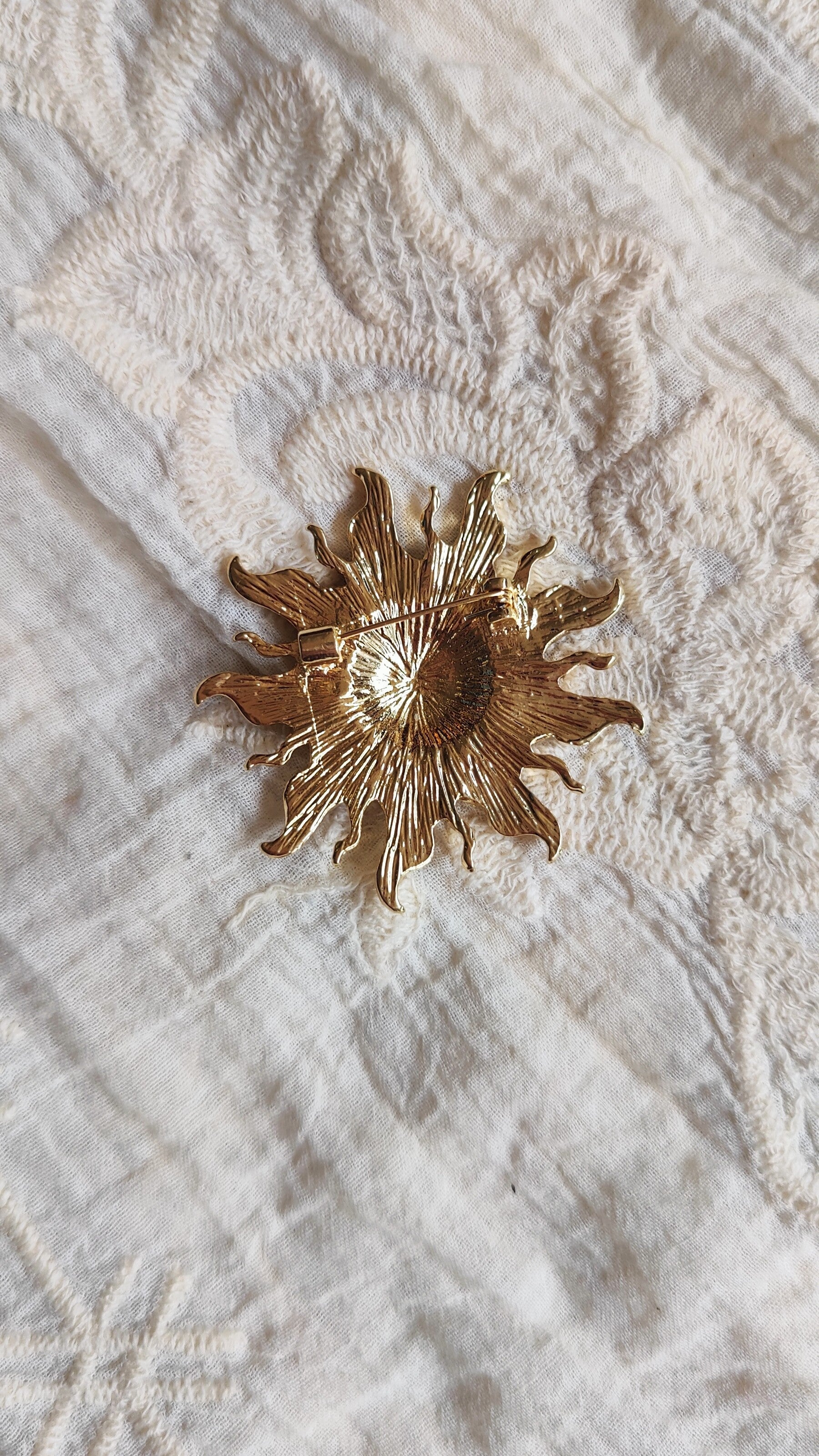 Brooch Sun