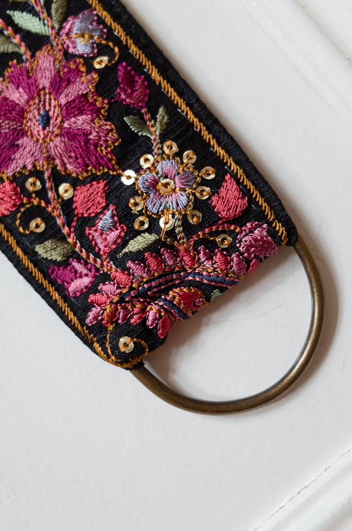 Paisley Dark