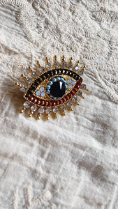 Broche Eye