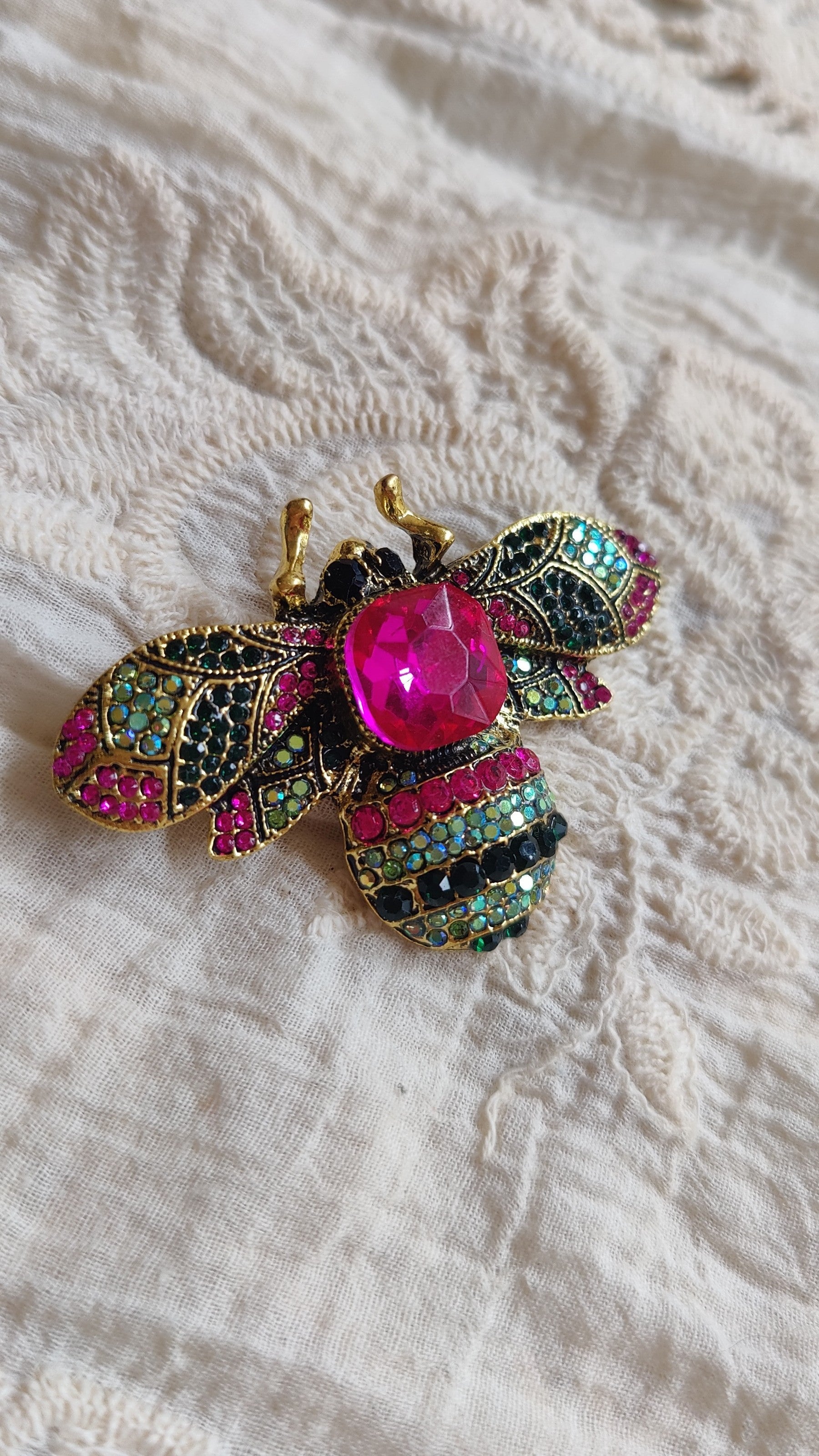 Broche Pink Bee