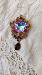 Broche Queen